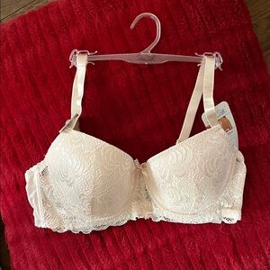 Rene Rofe Cream Lace Bra